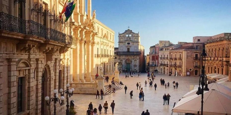 Astro Apartments With Direct Access On The Sea Of Noto Heritage Of Unesco Exterior photo